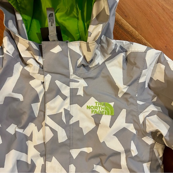 The NorthFace Toddler Antora Rain Jacket - Picture 2 of 7